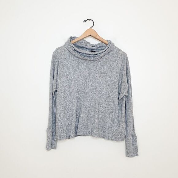 Banana Republic Heather Gray Slouchy Long Sleeve Turtleneck Knit Top XS - Picture 2 of 8